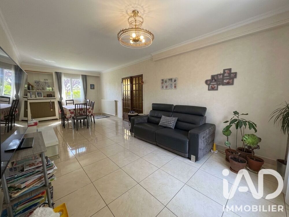 Vente Maison Vente Maison traditionnelle 8 pièces Villaines-sous-bois
