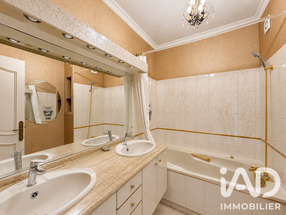 à vendre  Appartement La Rochelle (17000)