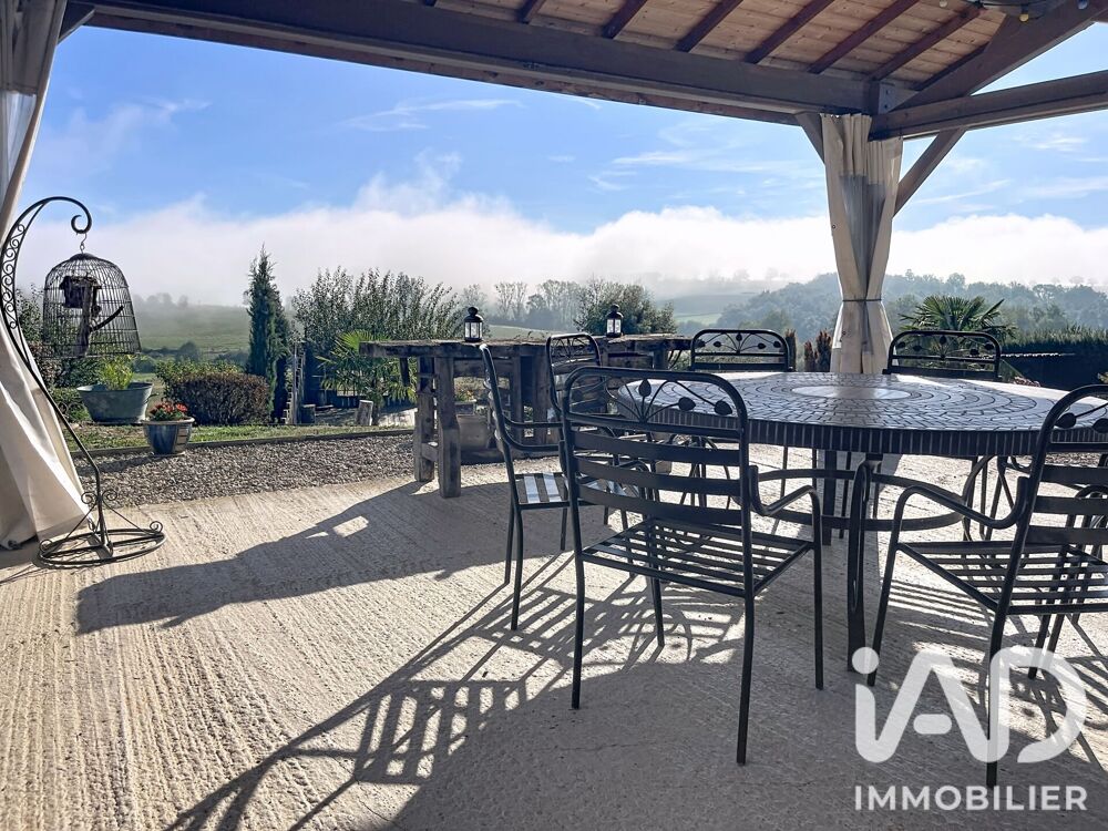 à vendre  Maison Saint-Clément-les-Places (69930)
