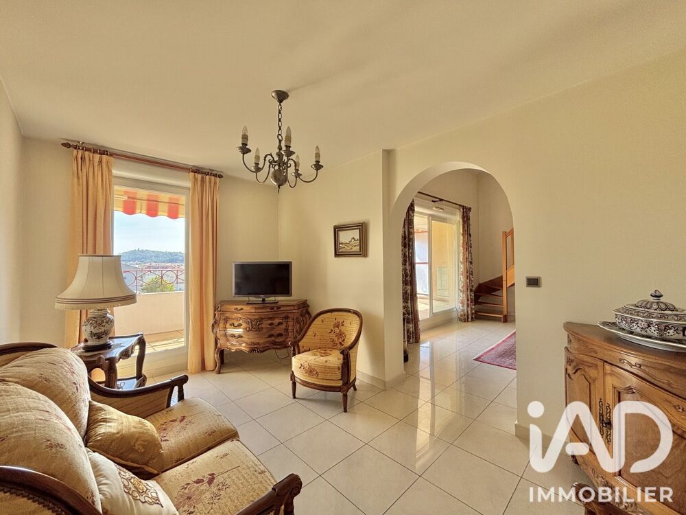à vendre  Appartement Hyères (83400)