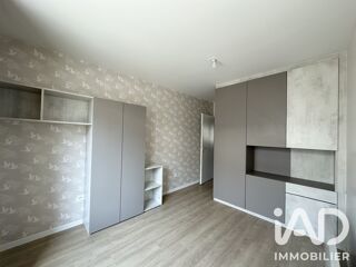  Appartement à louer 4 pièces 89 m²