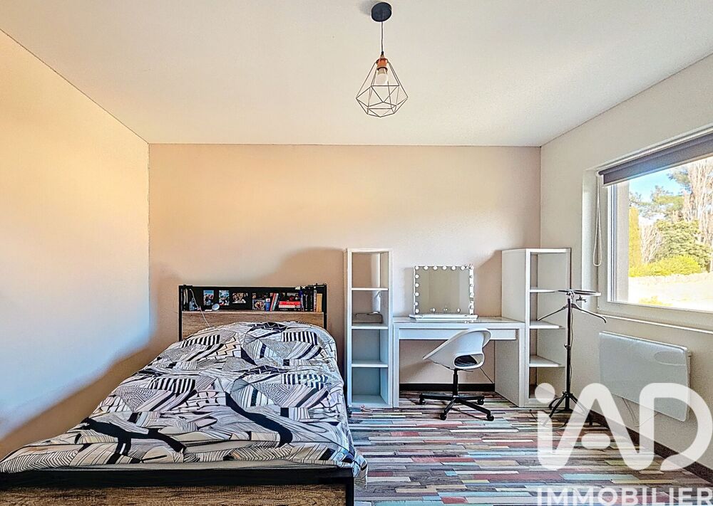 à vendre  Maison Cabrières-d'Avignon (84220)