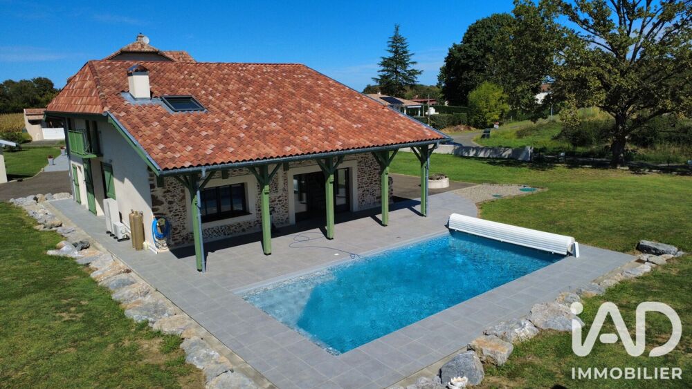 Vente Maison Vente Grange 7 pièces Arsague