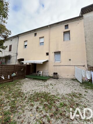  Immeuble � vendre 261 m�