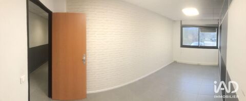   Location - 99 m² 