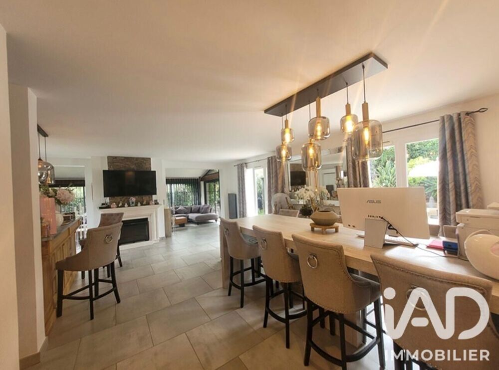 vente Maison - 6 pièce(s) - 153 m² La Croix-Valmer (83420)
