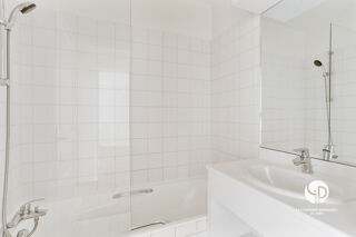  Appartement à louer 3 pièces 84 m²