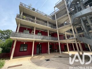  Appartement à louer 4 pièces 106 m²