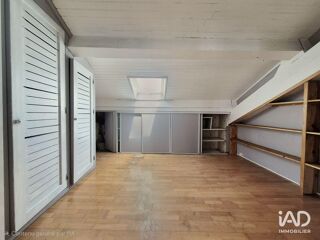  Appartement à louer 4 pièces 121 m²