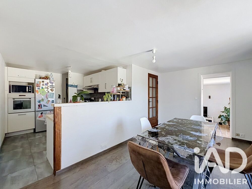 location Appartement - 3 pièce(s) - 83 m² Villiers-sur-Morin (77580)