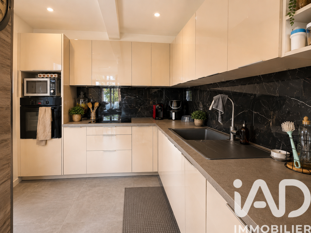 Vente Maison Vente Maison traditionnelle 9 pièces Bry-sur-marne