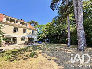  Maison à louer 8 pièces 164 m²