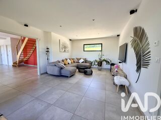  Maison � vendre 5 pi�ces 215 m�