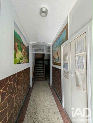  Immeuble à vendre 303 m²