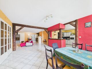  Maison � vendre 8 pi�ces 320 m�