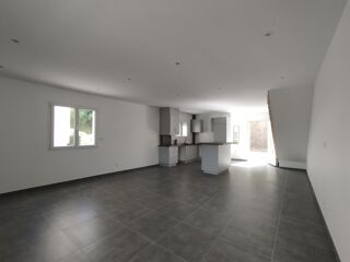  Maison à louer 4 pièces 98 m²