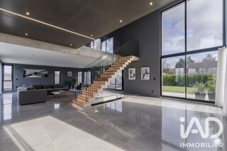 Maison à vendre 7 pièces 330 m²