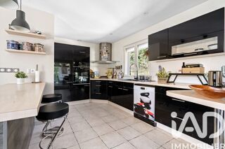  Maison à vendre 6 pièces 211 m²