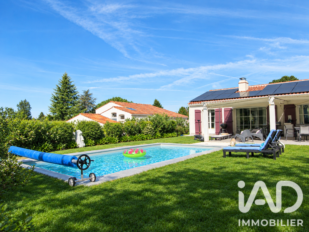 Vente Maison Vente Maison/villa 8 pièces Poiroux