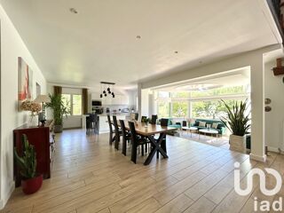  Maison à vendre 8 pièces 230 m²