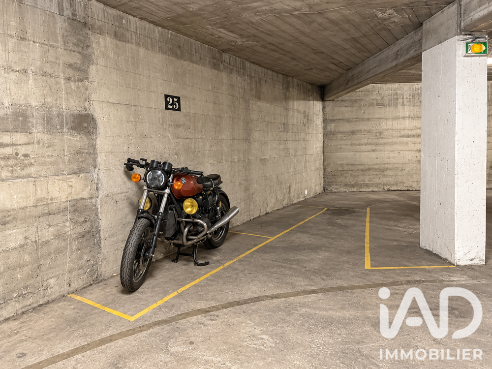 Vente Parking/Garage Vente Parking 12 m&sup2; Paris 15