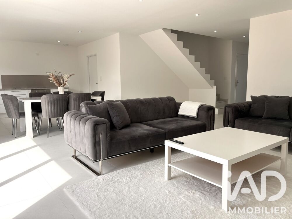 location Maison - 6 pièce(s) - 127 m² Mazé (49630)