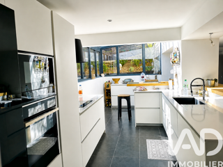  Maison � vendre 5 pi�ces 220 m�