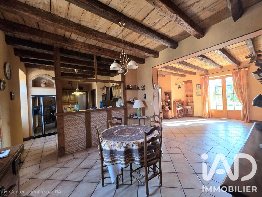 Vente Maison Vente Maison traditionnelle 7 pièces Tauriac