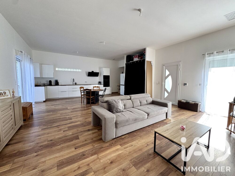Vente Maison Vente Maison/villa 4 pièces Villeneuve-la-comtesse