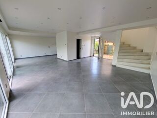  Maison à louer 5 pièces 121 m²