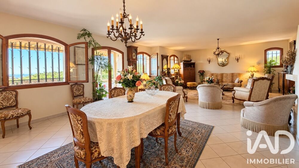 à vendre  Maison Carqueiranne (83320)