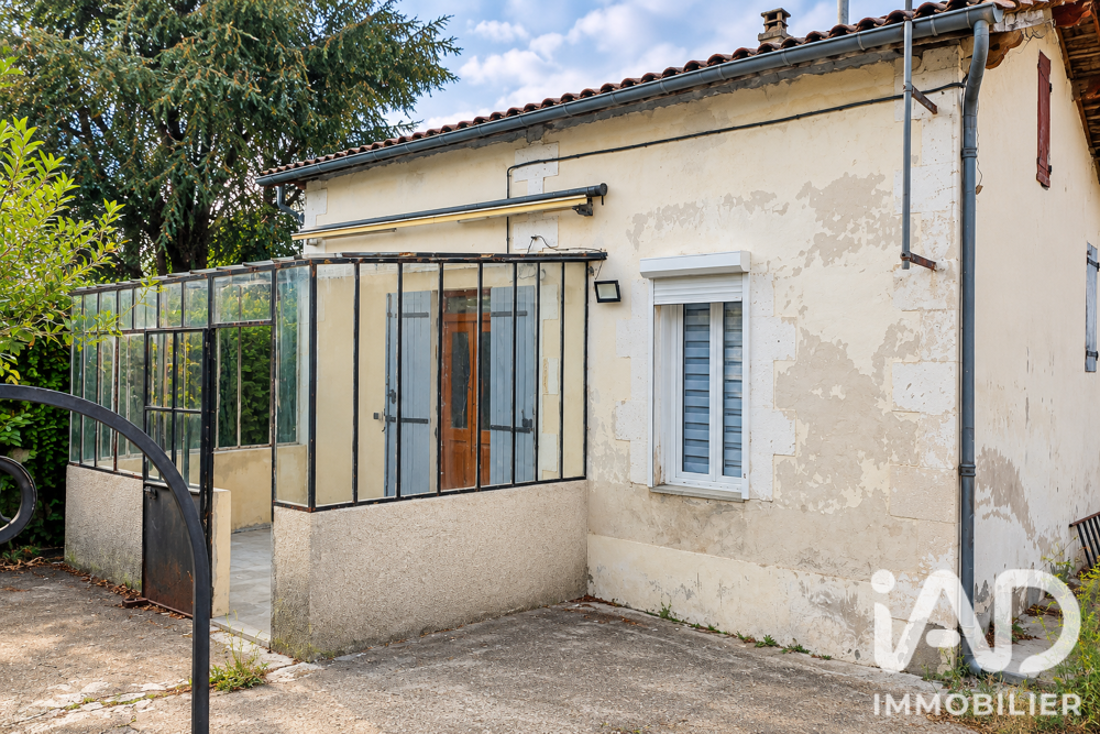 Vente Maison Vente Maison de village 4 pièces Les Églisottes-et-chalaures