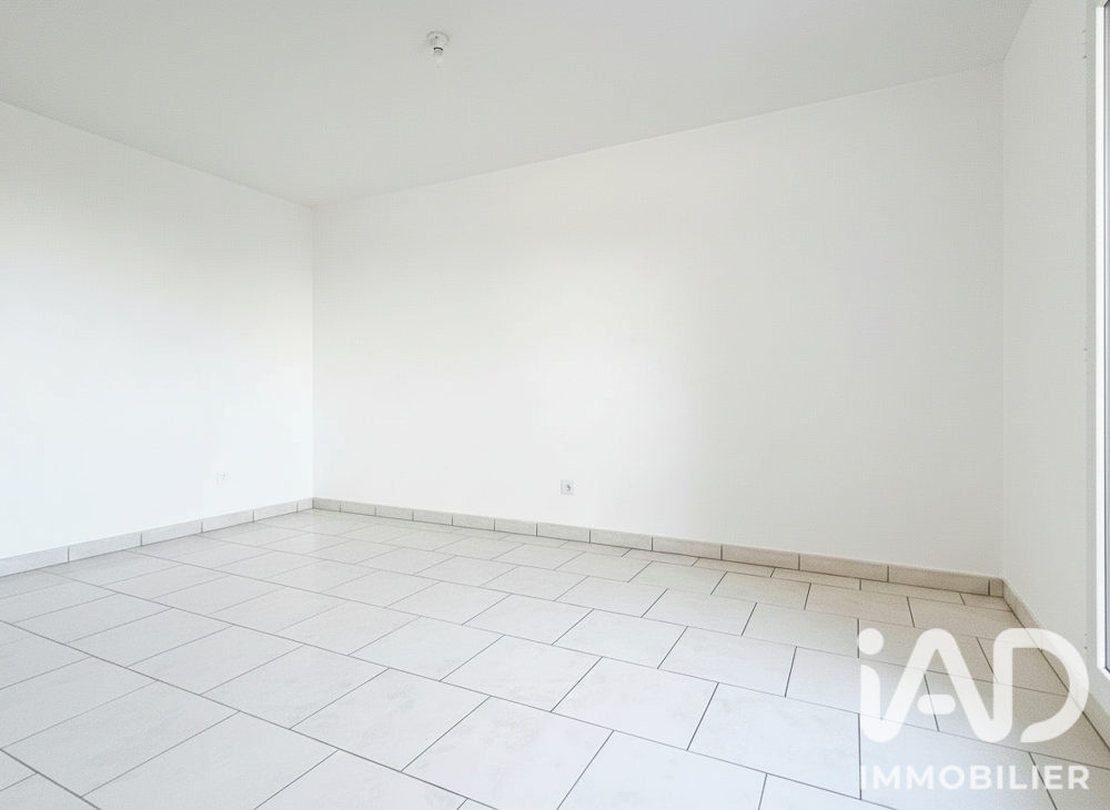 vente Maison - 3 pièce(s) - 67 m² Raix (16240)