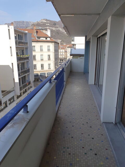  Appartement � louer 3 pi�ces 90 m�