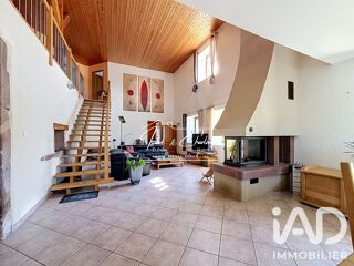  Maison à vendre 8 pièces 227 m²