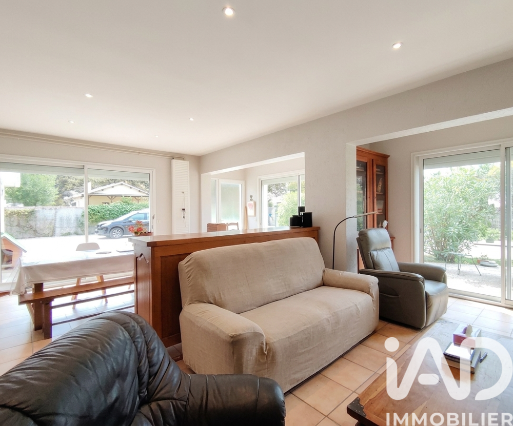 Vente Maison Vente Maison/villa 7 pièces Léognan