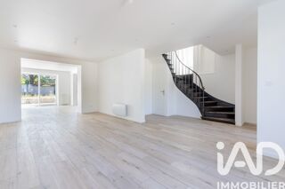  Maison à vendre 6 pièces 216 m²