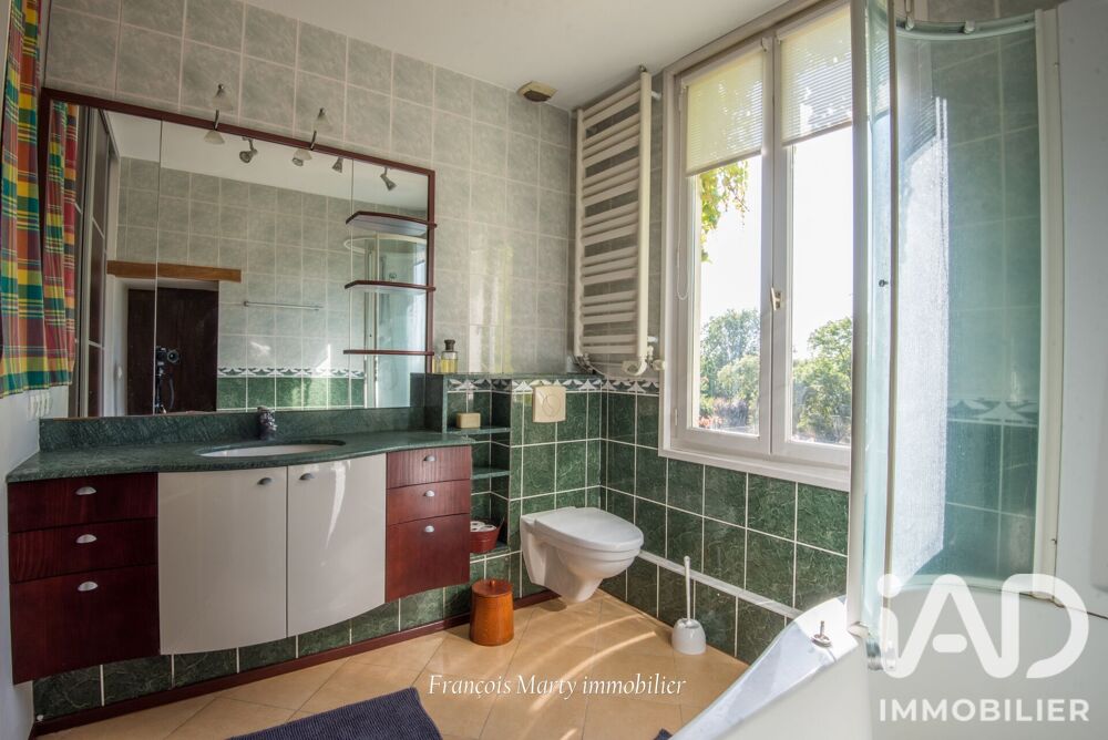 à vendre  Maison Cantenay-Épinard (49460)