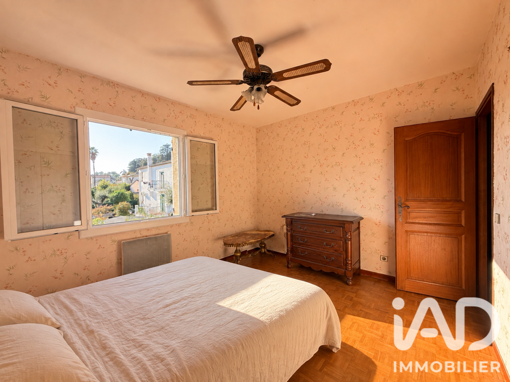 à vendre  Maison Cagnes-sur-Mer (06800)