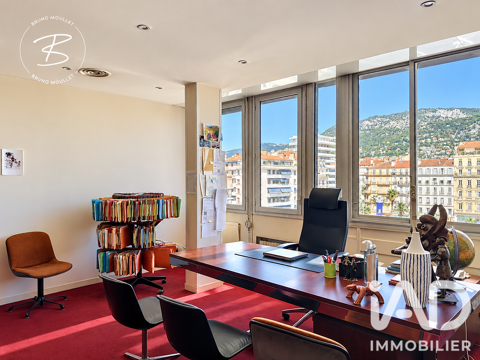 Vente Boutique/Local commercial 68 m&sup2; 150000 83000 Toulon