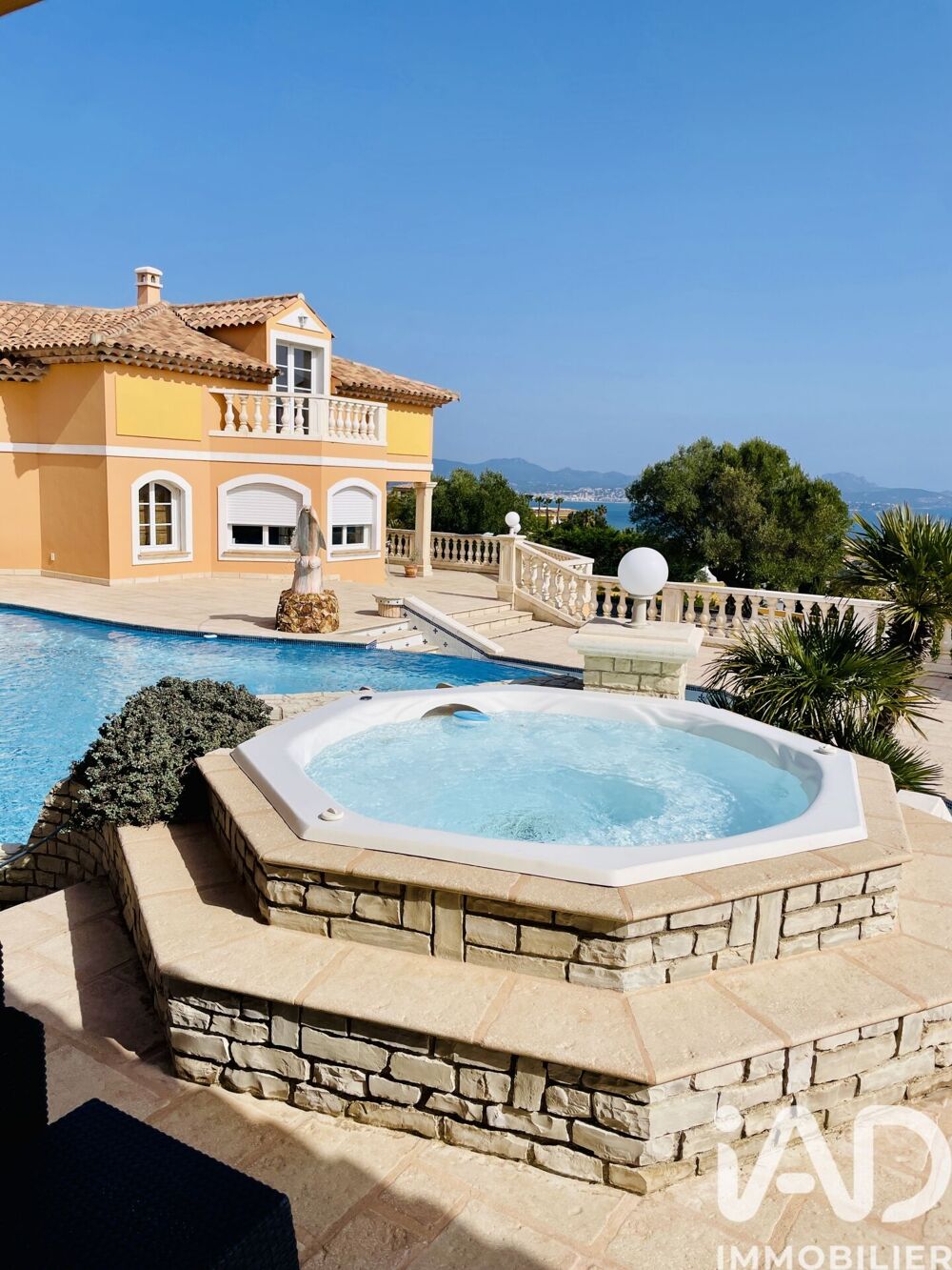 à vendre  Maison Saint-Raphaël (83700)