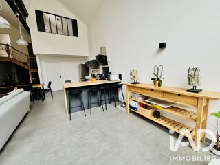  Appartement à louer 5 pièces 147 m²