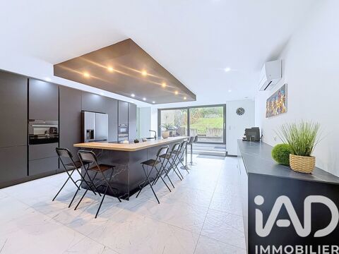   Vente Maison Maison - 7 pièce(s) - 200 m²