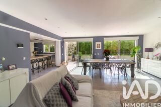  Maison à vendre 9 pièces 231 m²