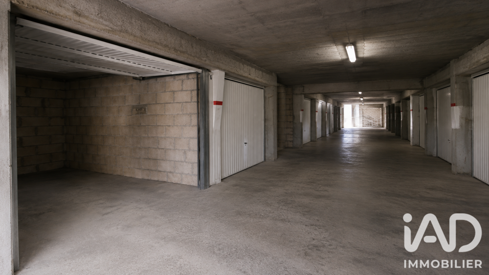 Vente Parking/Garage Vente Garage 13 m&sup2; Corbeil-essonnes