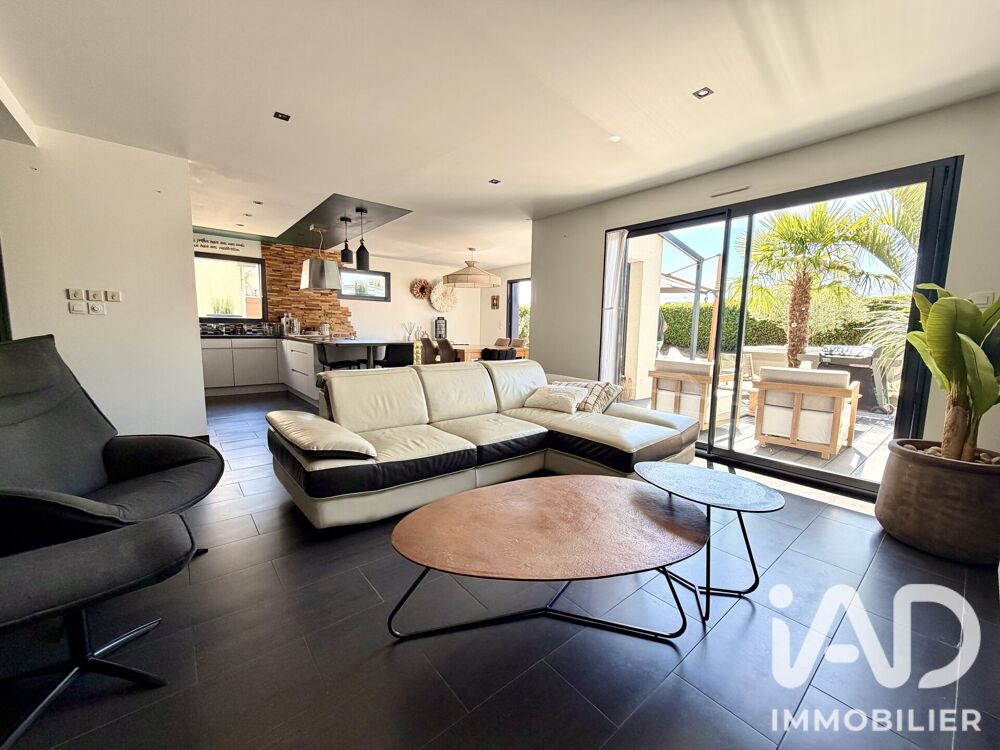 Vente Maison Vente Maison/villa 6 pièces Chartres-de-bretagne