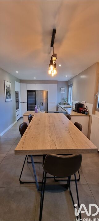  Maison à vendre 8 pièces 242 m²