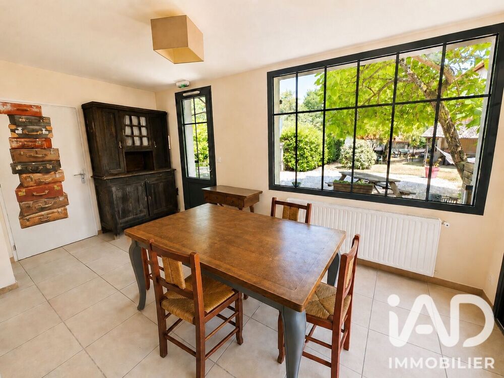 Maison 8 pièces 218 m² · à Sabres · 218 m² · 320 000 €