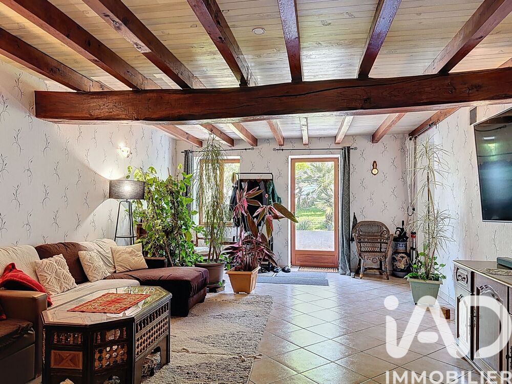 Vente Maison Vente Maison/villa 9 pièces Ozillac