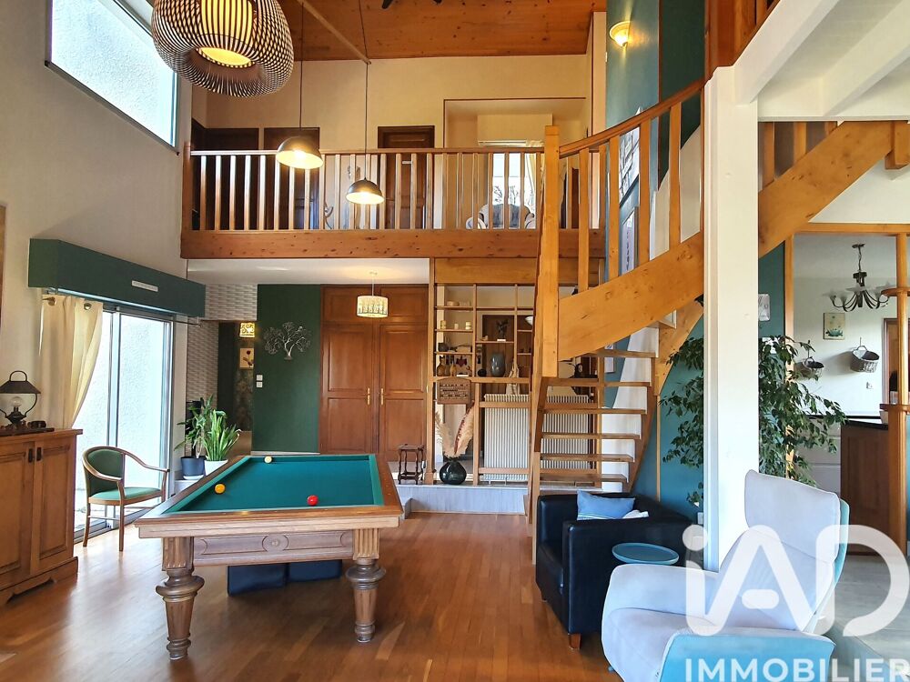 Vente Maison Vente Maison d'architecte 8 pièces Cherves-châtelars